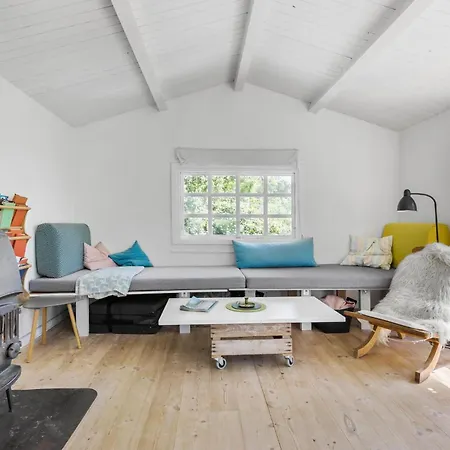 펜션 2 Bedroom Lovely In