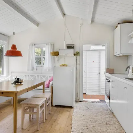 Holiday home 2 Bedroom Lovely In Jaegerspris