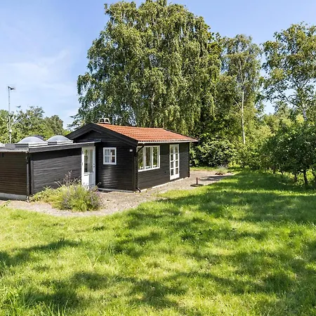 2 Bedroom Lovely In *