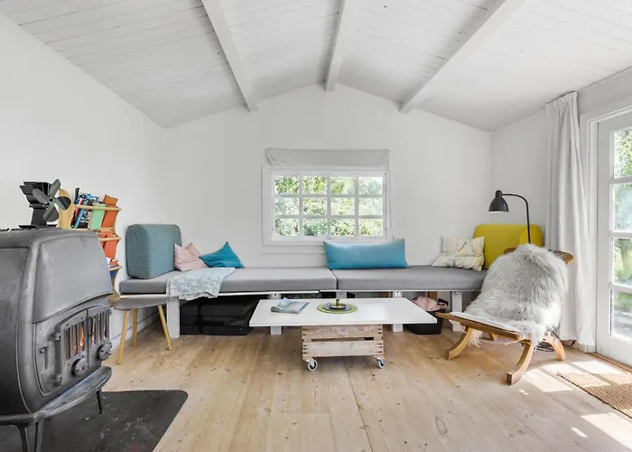 Ferienhaus 2 Bedroom Lovely In